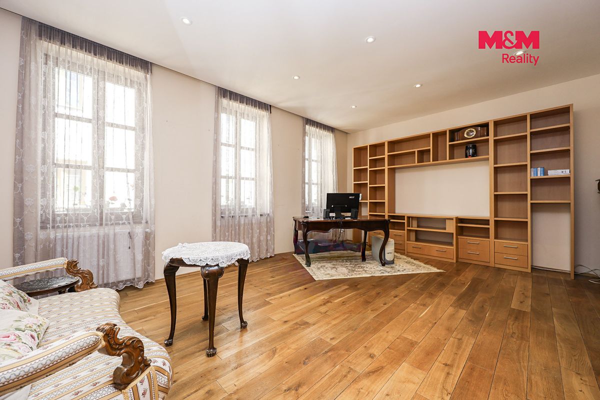 Prodej rodinného domu 420 m², pozemek 414 m² – fotografie 5