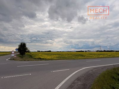 Prodej komerčního pozemku 4850 m²