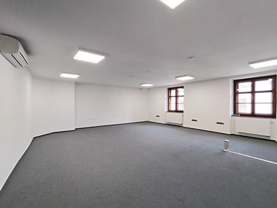 Pronájem kanceláře 56 m²