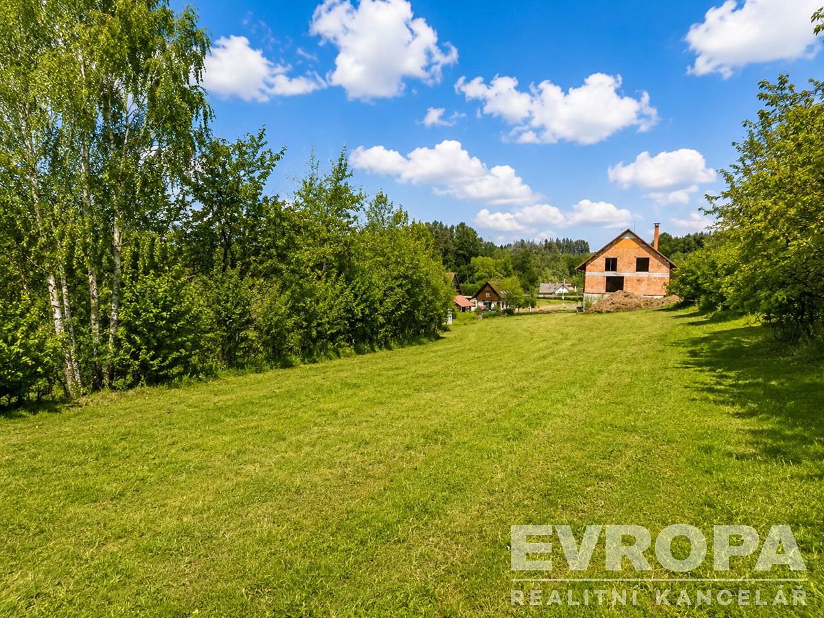 Prodej stavebního pozemku 1654 m² – fotografie 2
