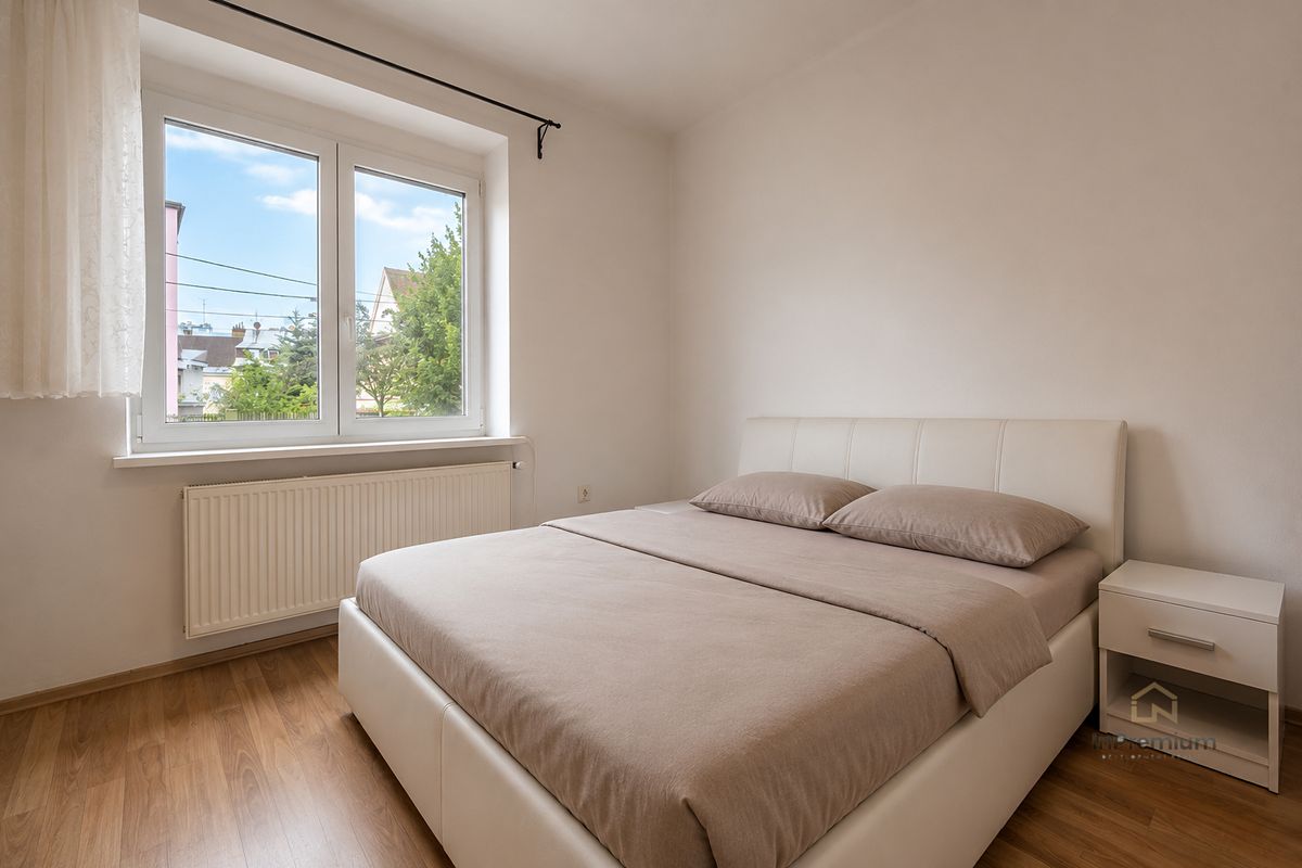 Prodej rodinného domu 187 m², pozemek 245 m² – fotografie 5