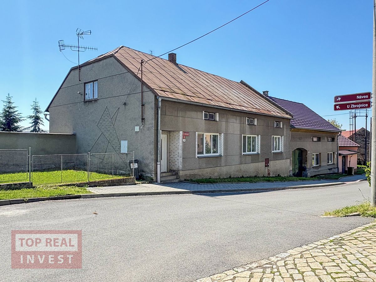 Prodej rodinného domu 257 m², pozemek 5234 m²