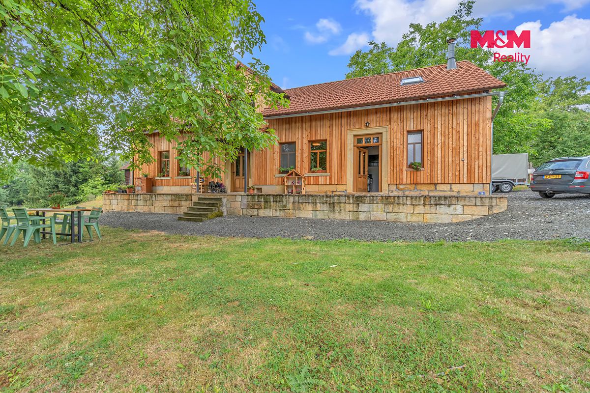 Prodej rodinného domu 180 m², pozemek 3926 m² – fotografie 4