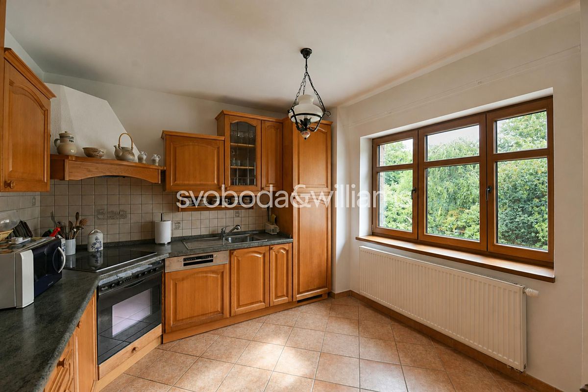 Prodej rodinného domu 361 m², pozemek 7165 m² – fotografie 5