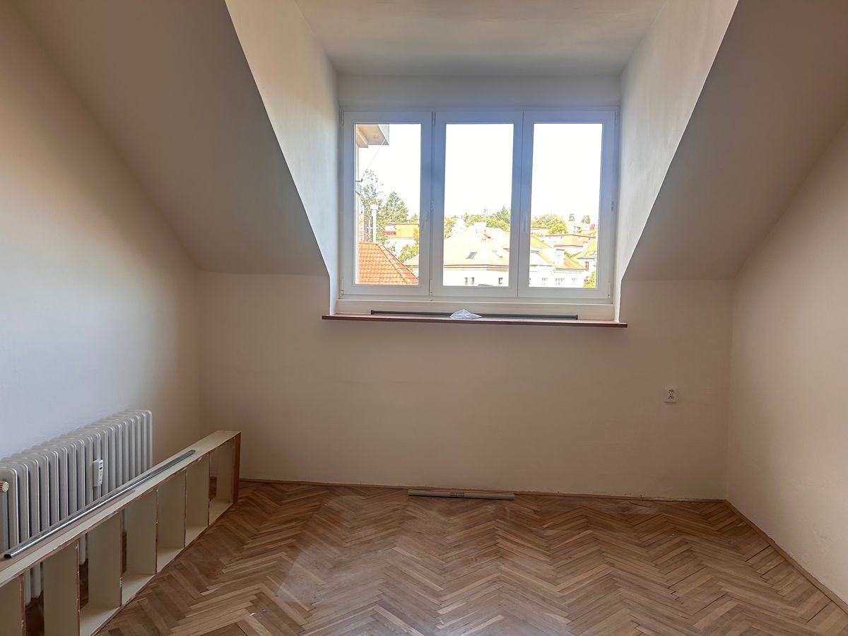 Pronájem bytu 4+1 85 m²