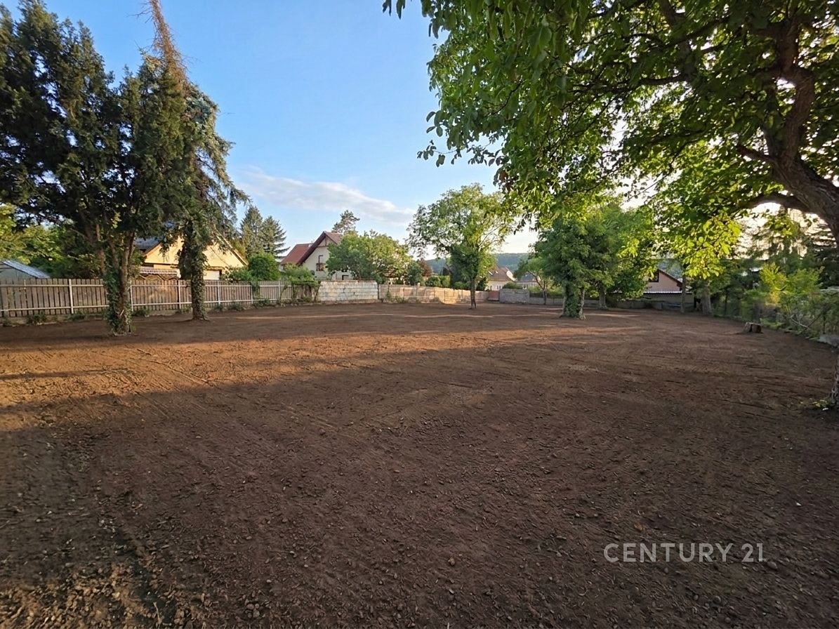 Prodej stavebního pozemku 1645 m² – fotografie 2
