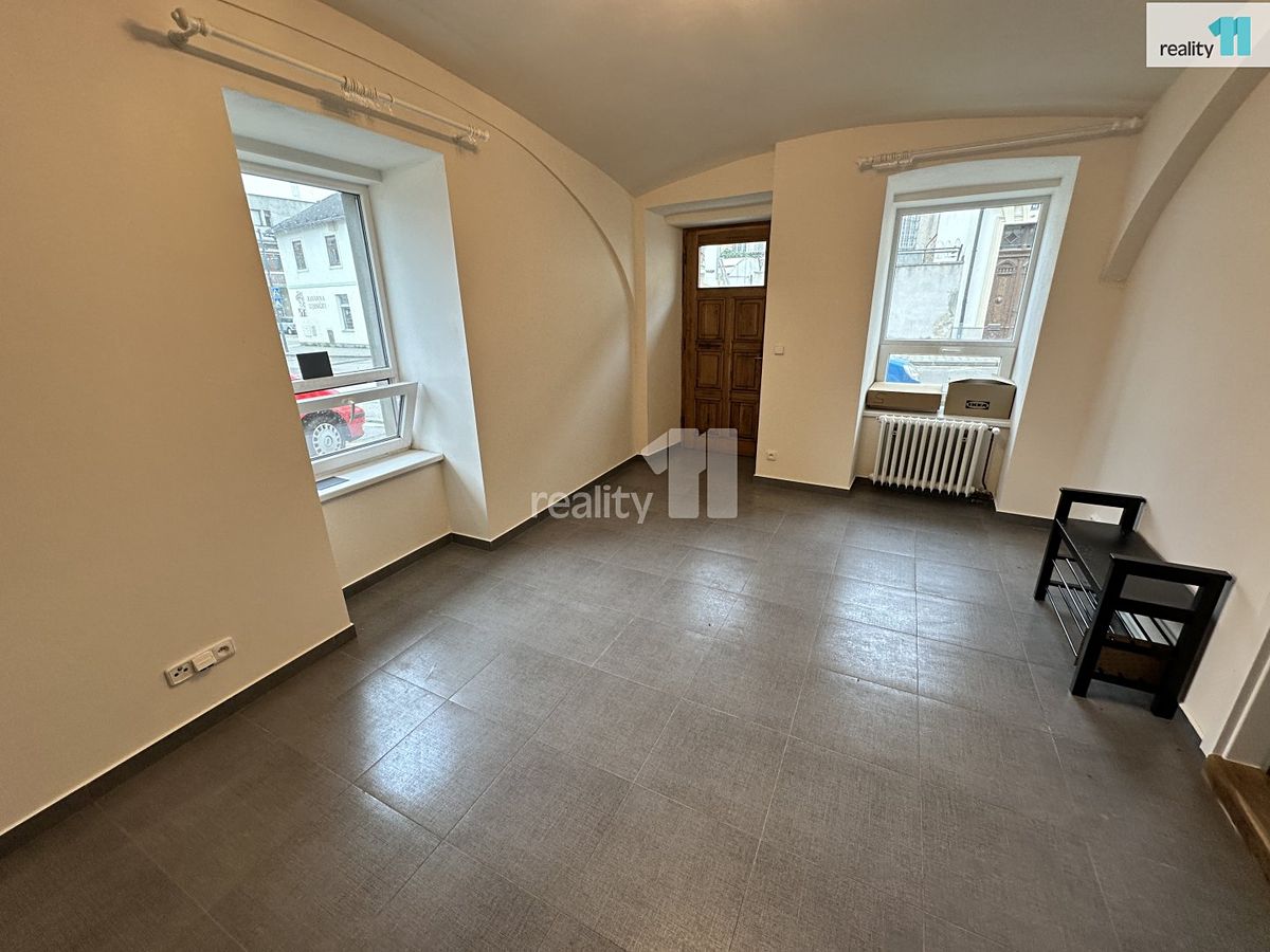 Pronájem bytu 3+kk 85 m² – fotografie 4