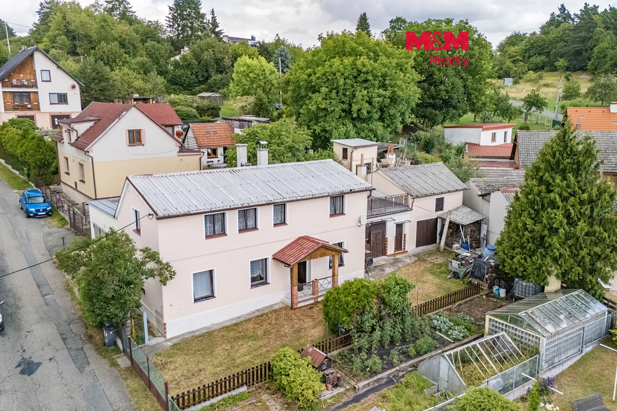 Prodej rodinného domu 137 m², pozemek 670 m²
