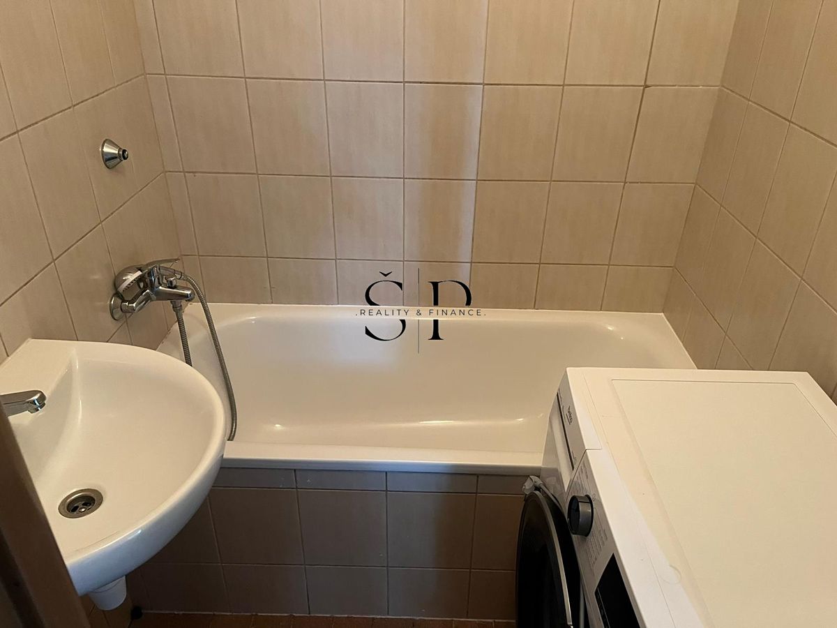 Pronájem bytu 2+1 55 m² – fotografie 5