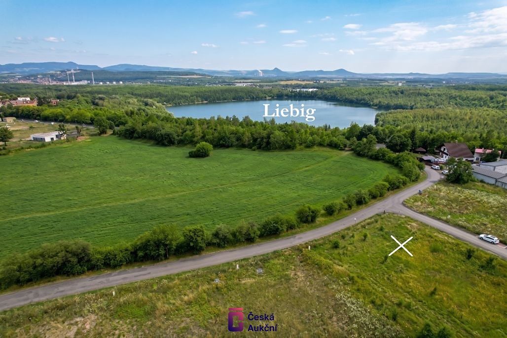 Prodej stavebního pozemku 1918 m² – fotografie 2