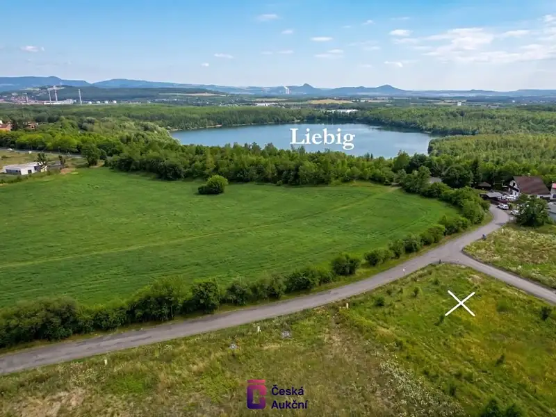 Prodej stavebního pozemku 1918 m², Dubí – náhled fotky 2