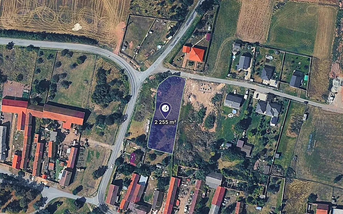 Prodej stavebního pozemku 2255 m²