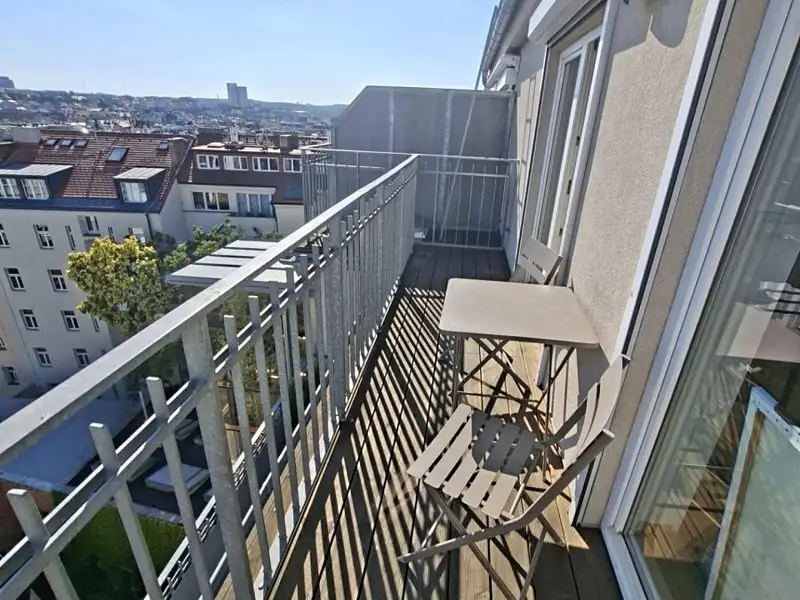 Prodej bytu 2+kk 74 m², Praha – náhled fotky 2