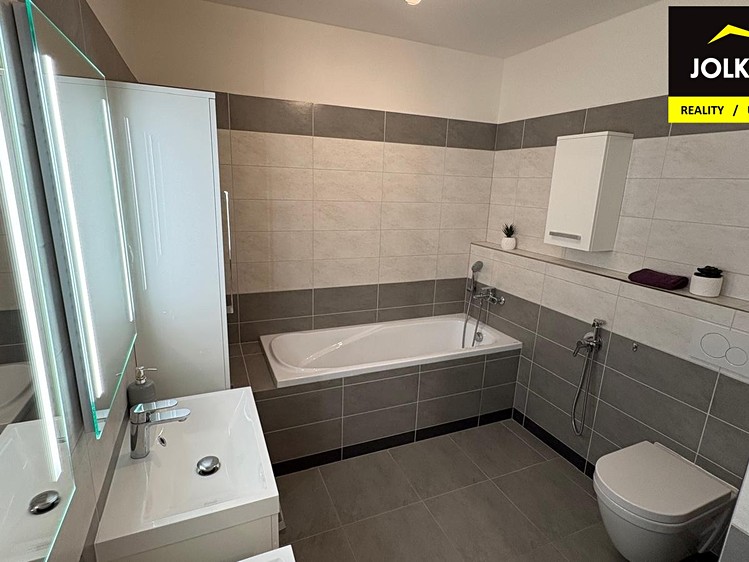 Квартира 4+kk на продаж, 111 м² (17 з 23)