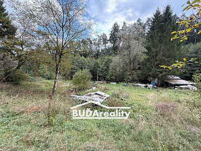Prodej stavebního pozemku 6836 m²