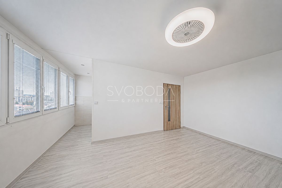 Pronájem bytu 1+kk 27 m² – fotografie 4