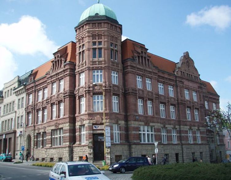 Pronájem kanceláře 988 m²