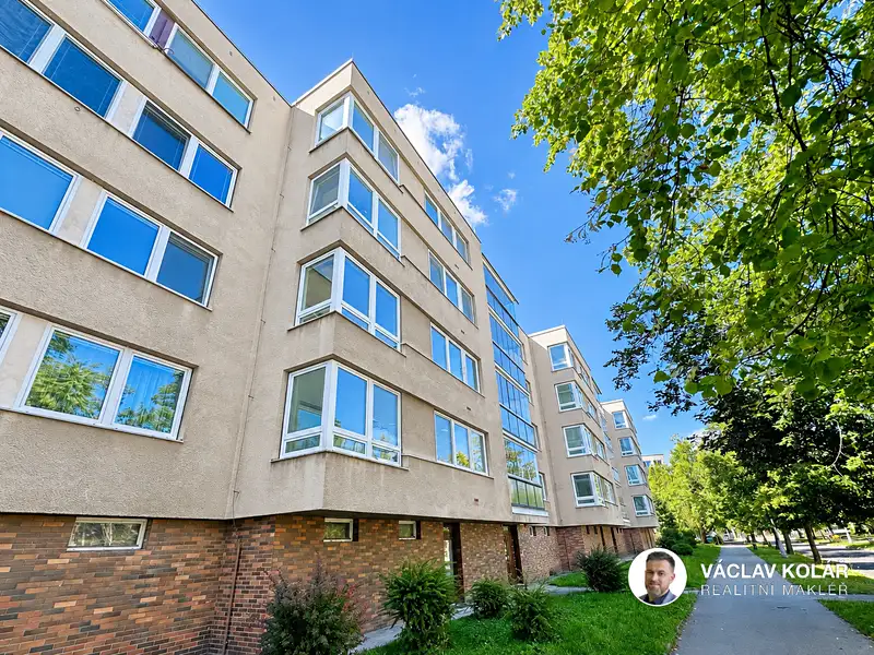 Prodej bytu 3+1 81 m², Hradec Králové – náhled fotky 1