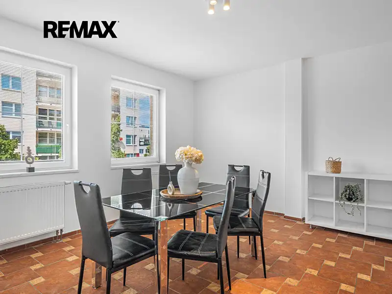 Prodej bytu 4+kk 99 m², Praha – náhled fotky 3