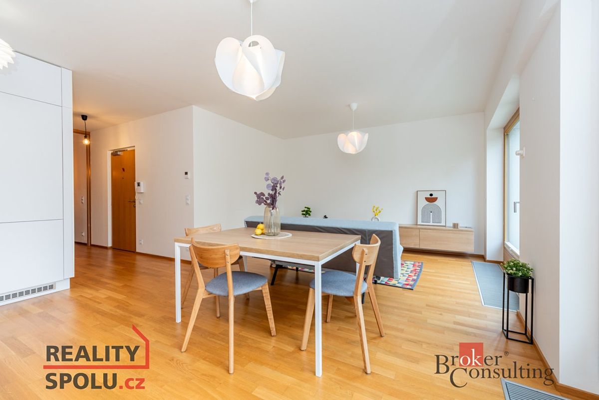 Pronájem bytu 3+kk 89 m² – fotografie 3