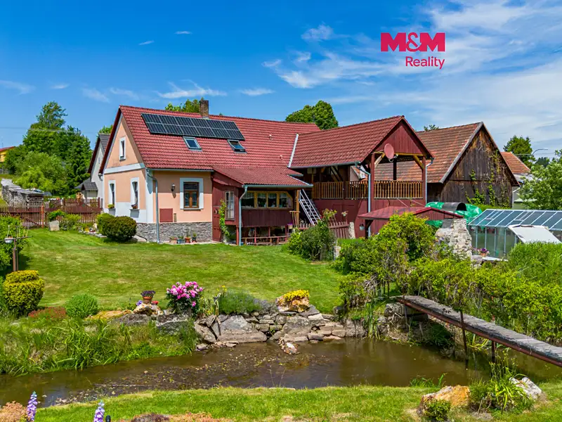 Prodej rodinného domu 187 m², pozemek 969 m², Nová Bystřice – náhled fotky 1