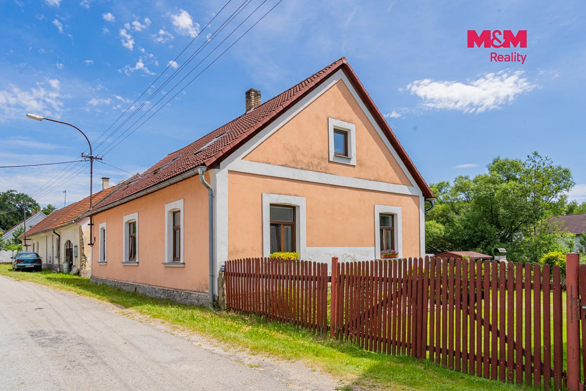 Prodej rodinného domu 187 m², pozemek 969 m² – fotografie 3