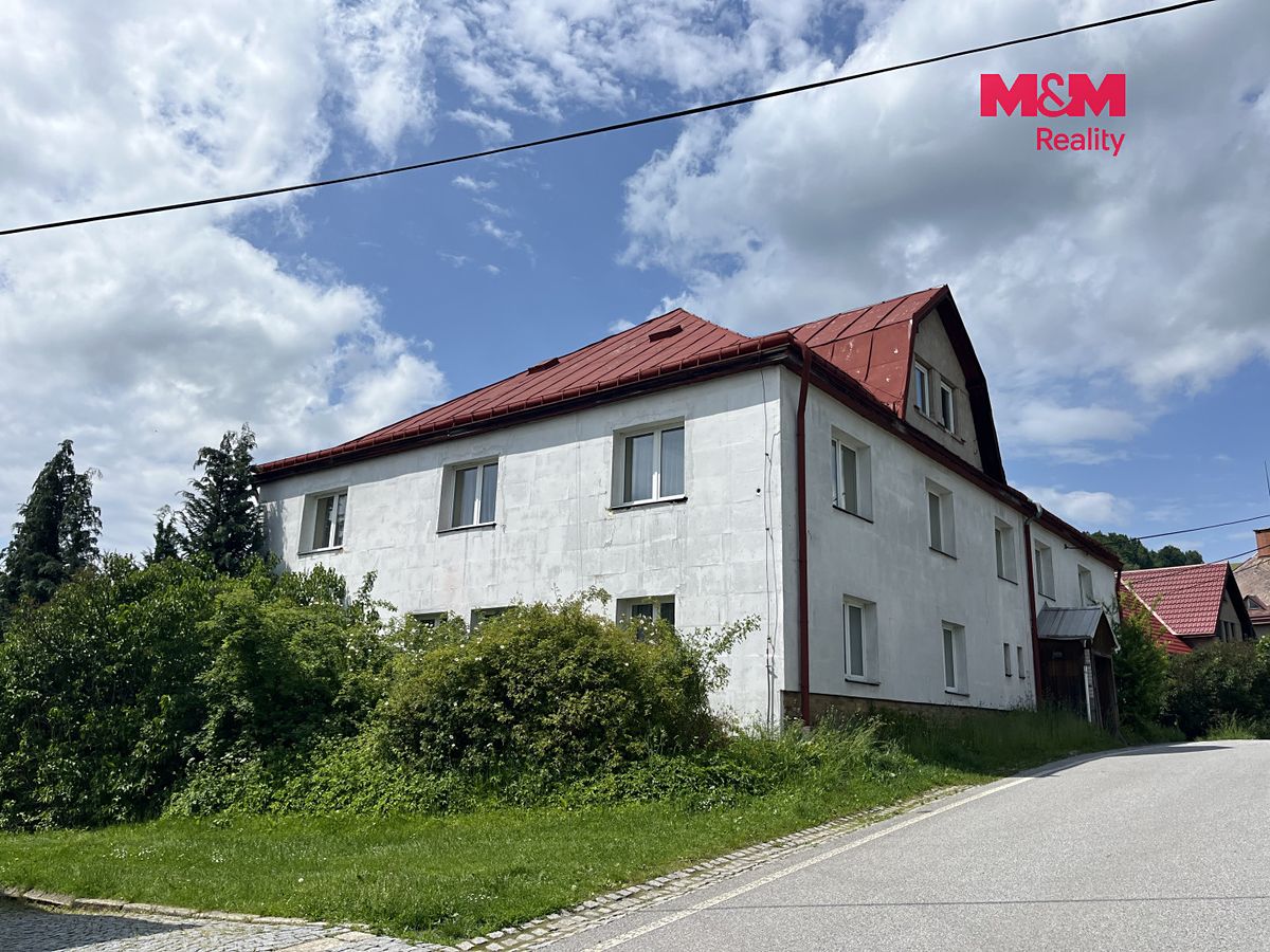 Prodej rodinného domu 600 m², pozemek 994 m² – fotografie 5