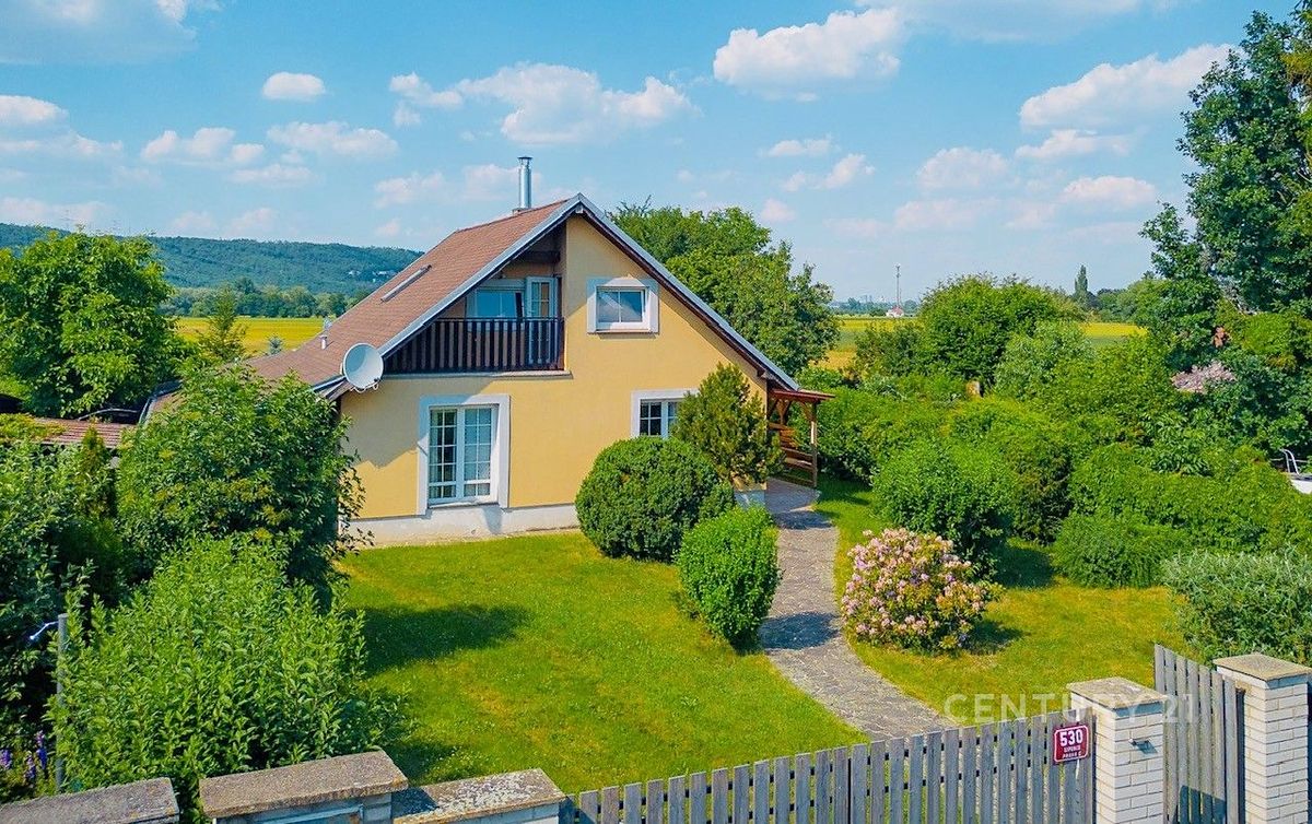 Prodej rodinného domu 128 m², pozemek 922 m²