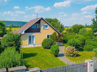 Prodej rodinného domu 128 m², pozemek 922 m²