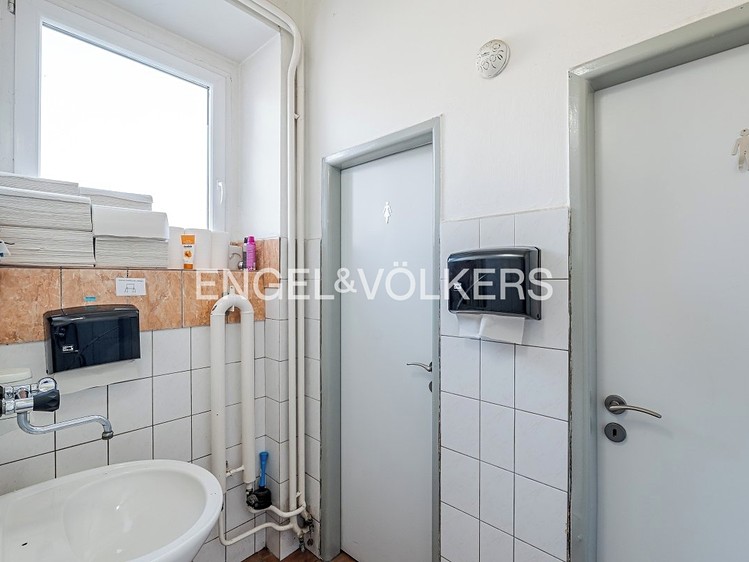 Комерційне приміщення в оренду, 3 360 м² (12 з 13)