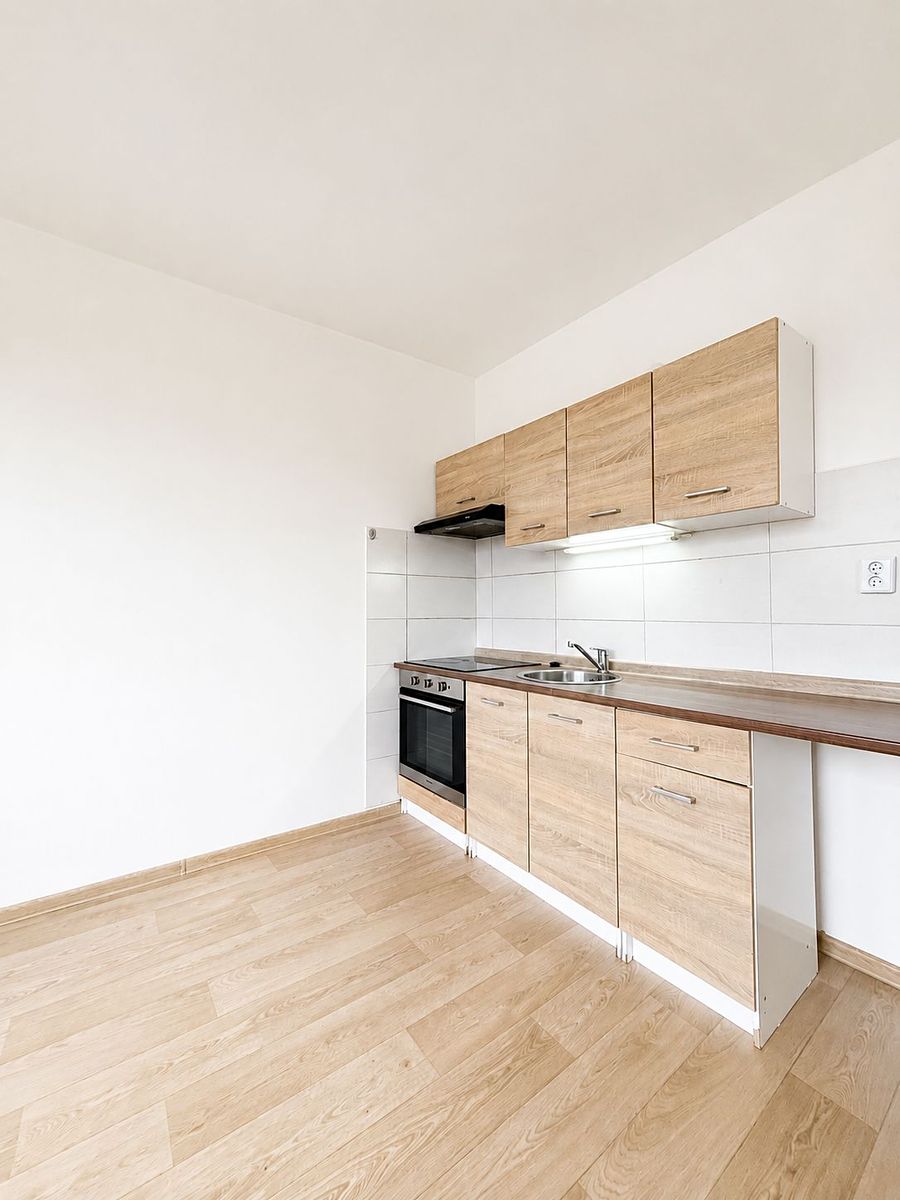 Pronájem bytu 1+1 35 m² – fotografie 5