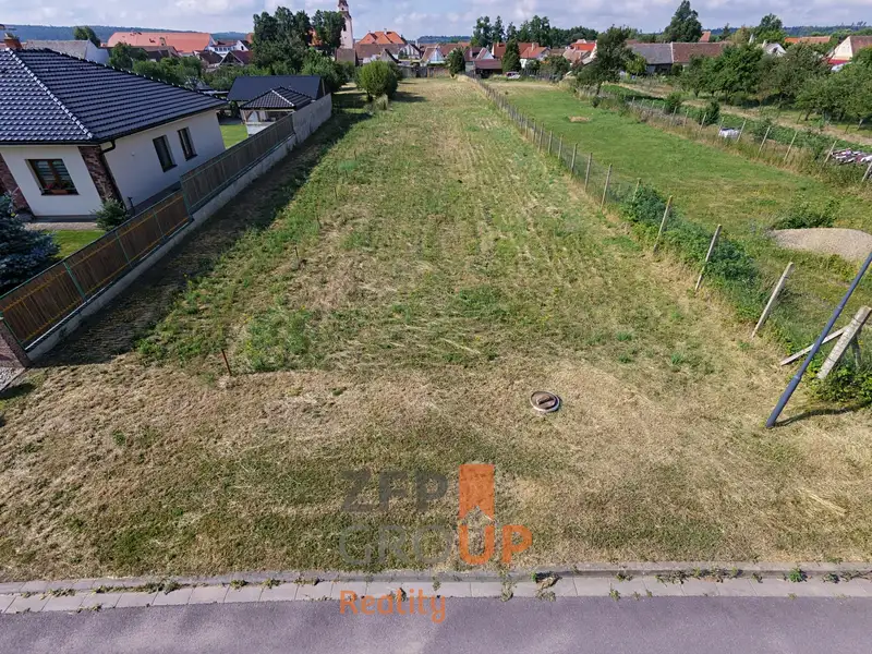 Prodej stavebního pozemku 1825 m², Štítary – náhled fotky 2