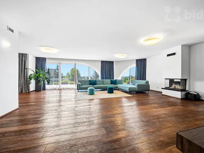 Prodej rodinného domu 400 m², pozemek 1632 m², Vysoká nad Labem – náhled fotky 3