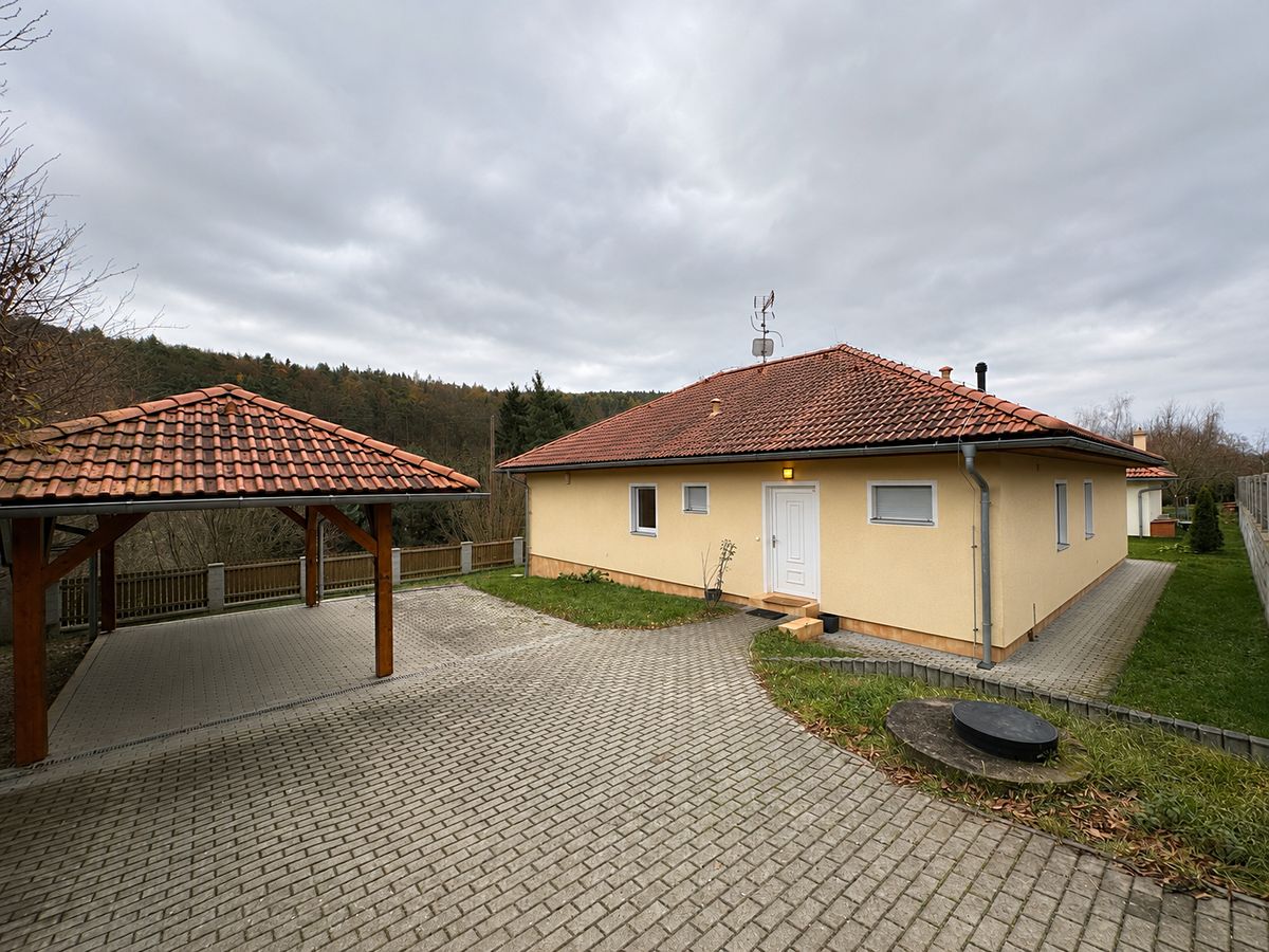 Pronájem rodinného domu 130 m², pozemek 1400 m² – fotografie 3