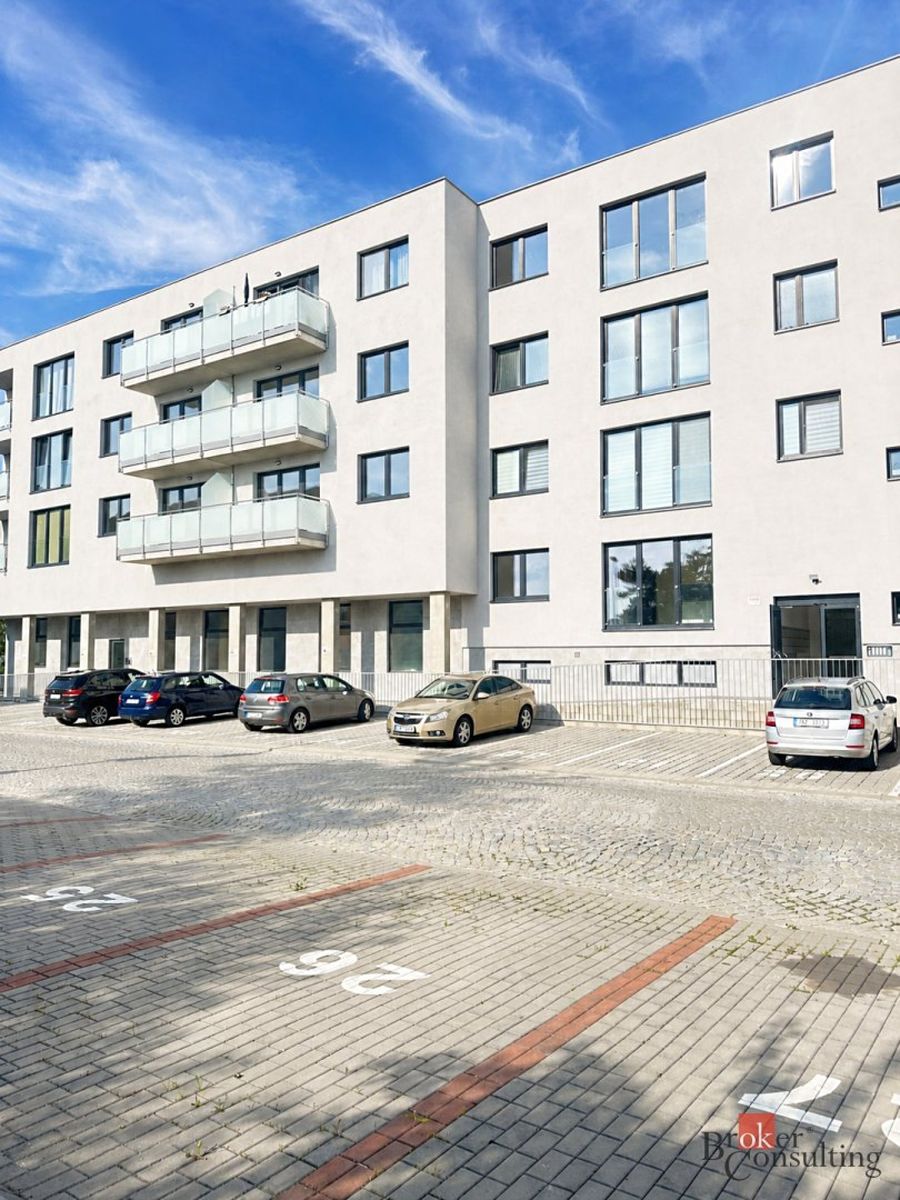 Pronájem bytu 2+kk 60 m² – fotografie 2