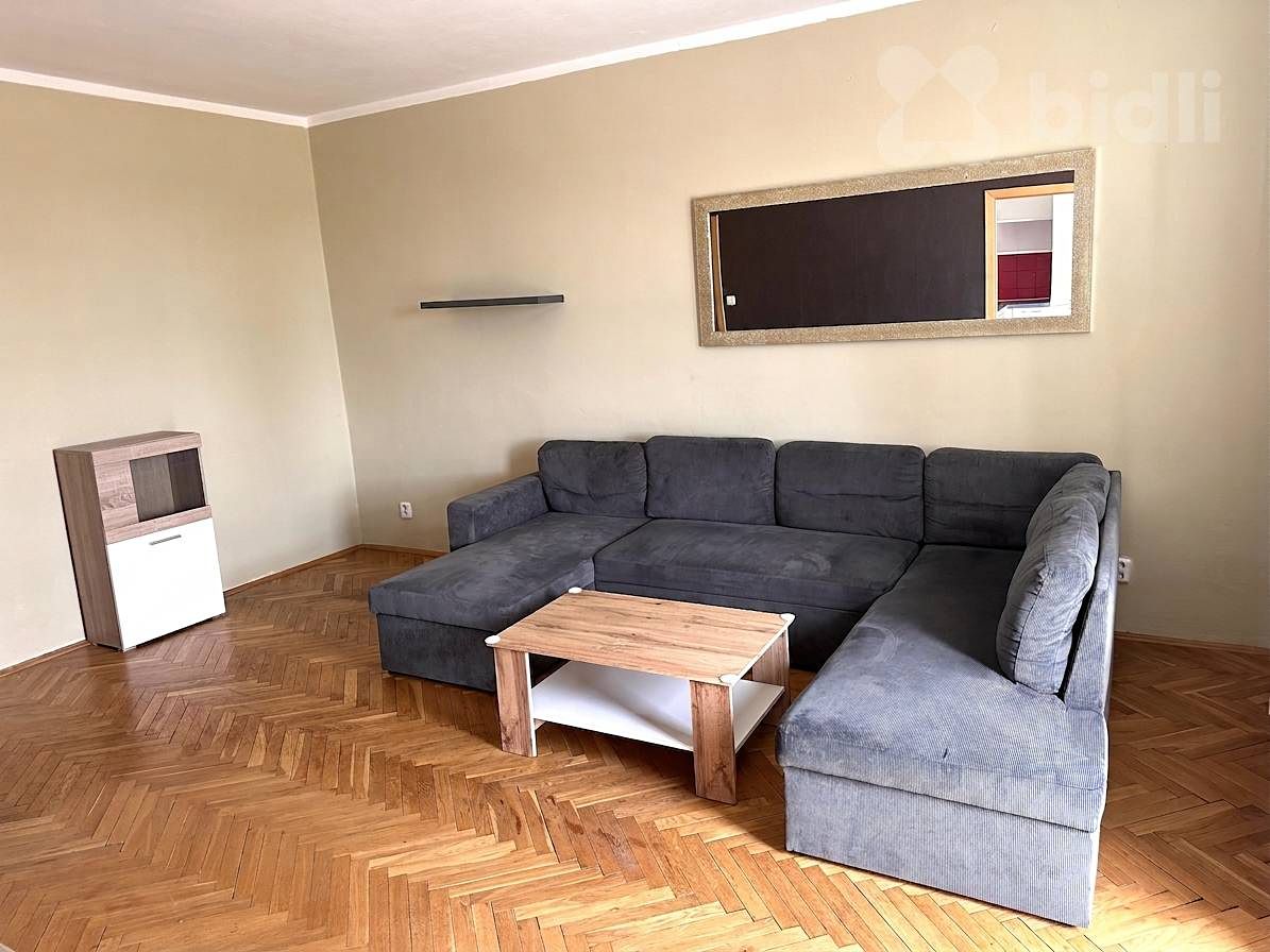 Pronájem bytu 2+kk 49 m² – fotografie 3