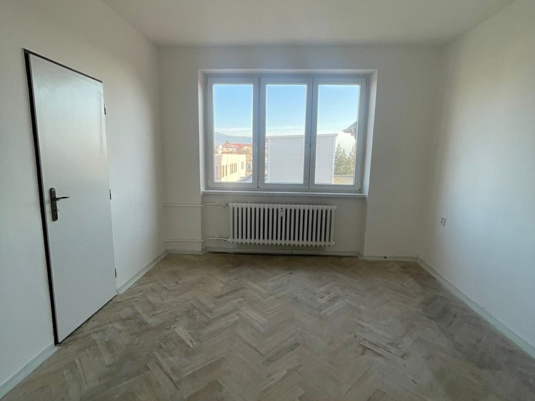Pronájem bytu 2+1, 51 m² (5 z 12)