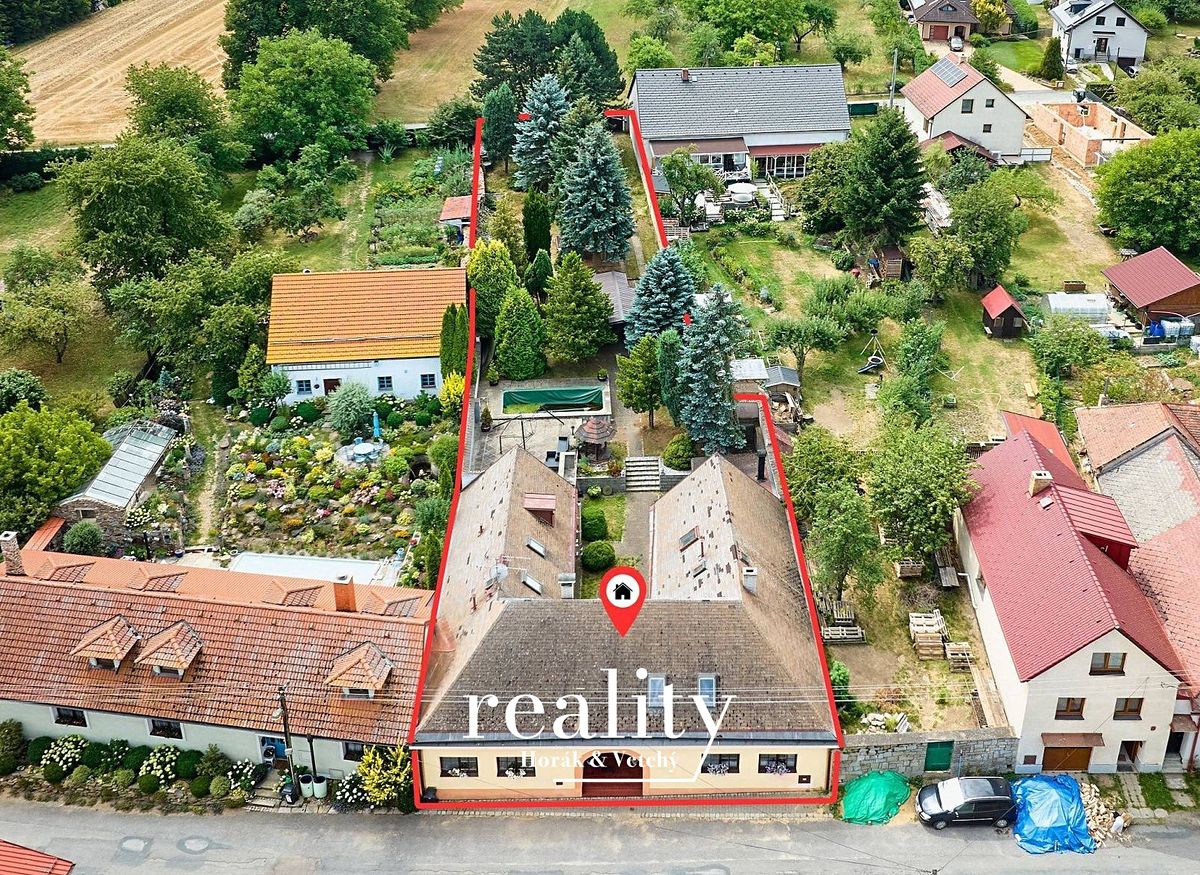 Prodej rodinného domu 235 m², pozemek 1280 m² – fotografie 2