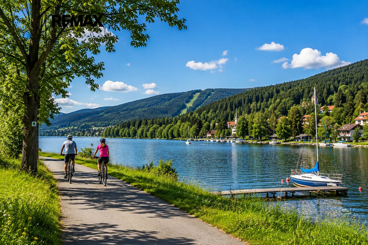 Prodej vícegeneračního domu 199 m², pozemek 1162 m² – fotografie 3