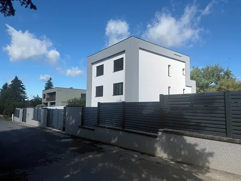 Pronájem bytu 3+1 95 m², Tachlovice – náhled fotky 1