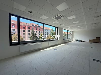 Pronájem kanceláře 140 m²