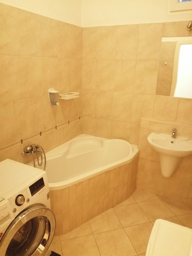 Pronájem bytu 2+1 85 m² – fotografie 5