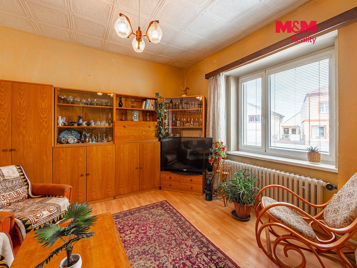 Prodej rodinného domu 120 m², pozemek 258 m² – fotografie 2