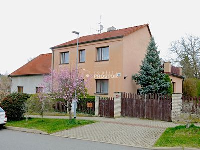 Prodej rodinného domu 174 m², pozemek 746 m²
