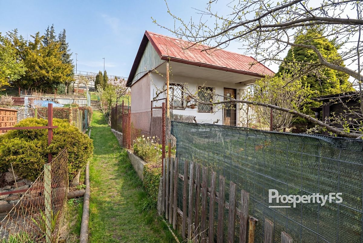 Prodej chaty 16 m², pozemek 356 m²