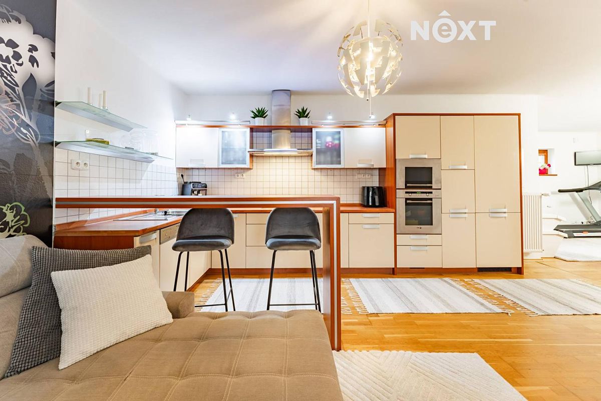 Prodej rodinného domu 150 m², pozemek 1668 m² – fotografie 2