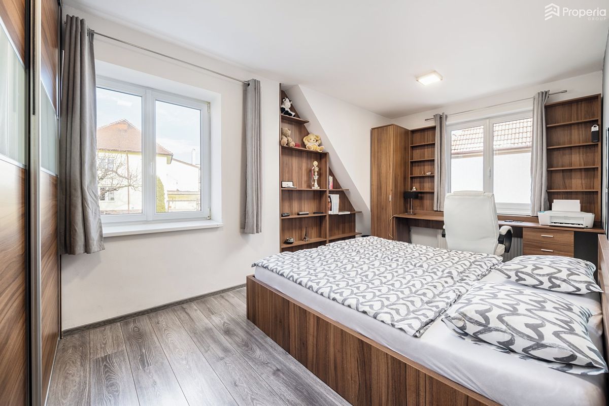 Prodej rodinného domu 160 m², pozemek 143 m² – fotografie 4