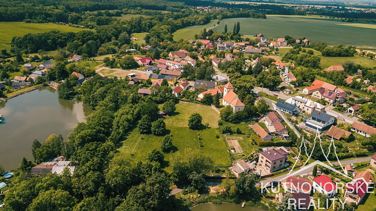 Prodej stavebního pozemku 8504 m²