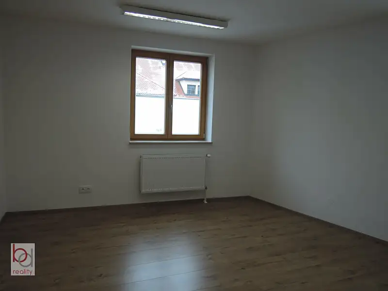 Pronájem kanceláře 73 m², České Budějovice – náhled fotky 3