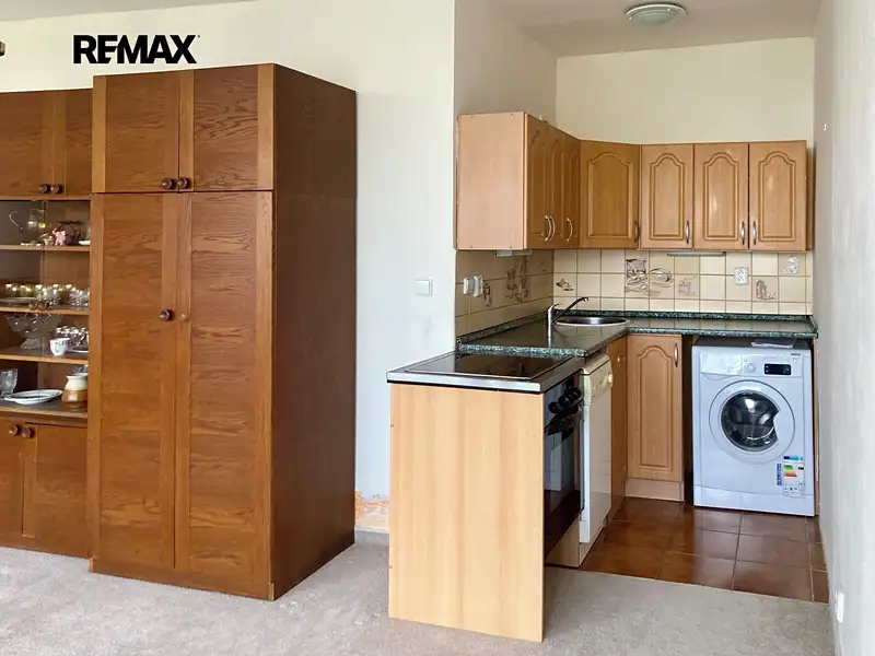 Pronájem bytu 1+kk 29 m², Chomutov – náhled fotky 1